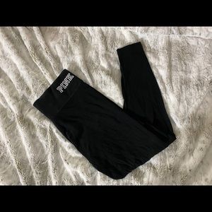 Victoria’s Secret PINK Yoga Legging